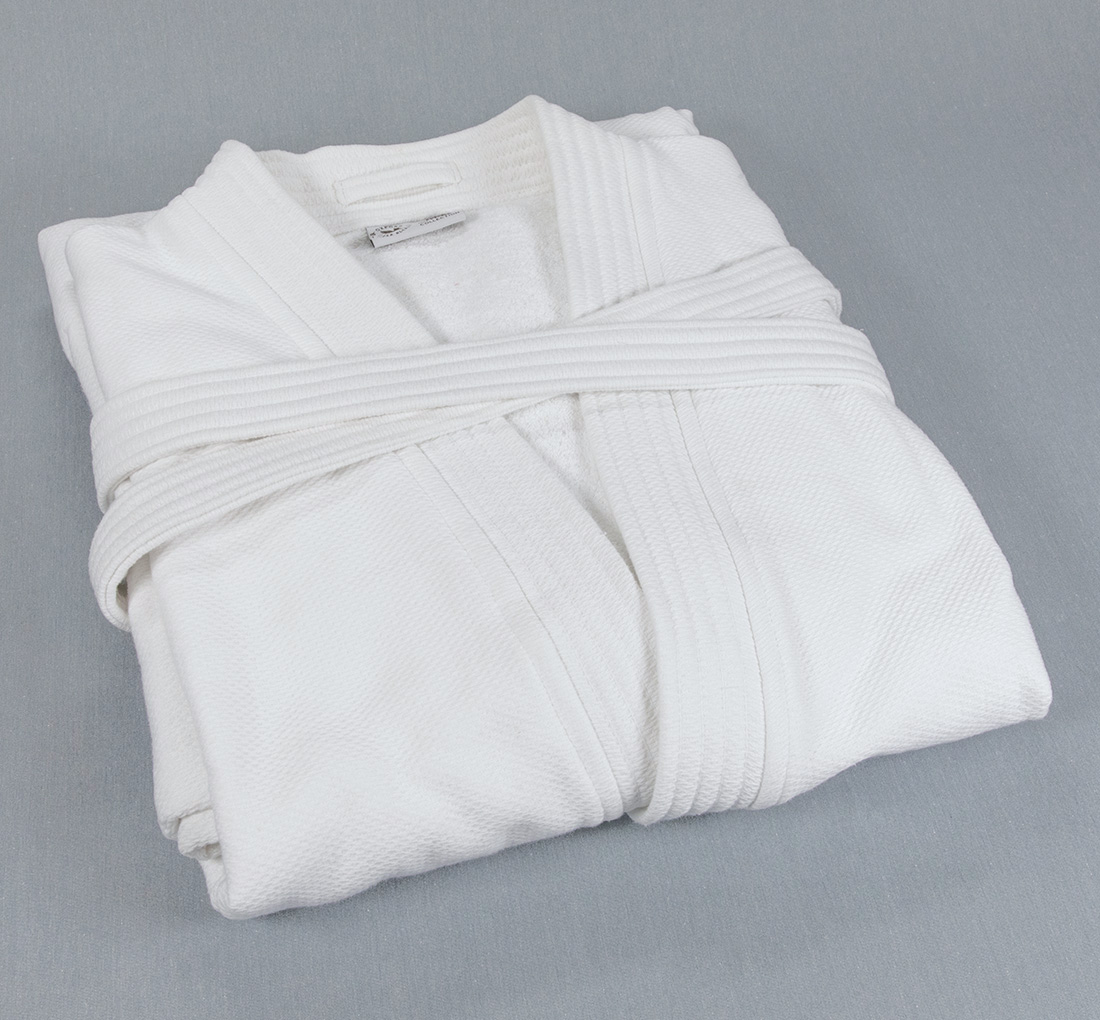 R110 48x60 White Double Laced Imperial Bathrobe