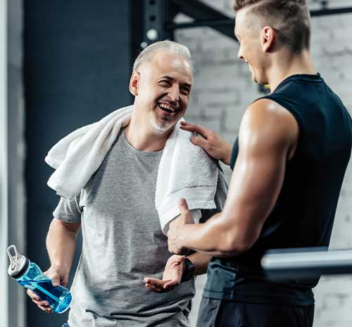 men discussing where they can find the best gym towels online